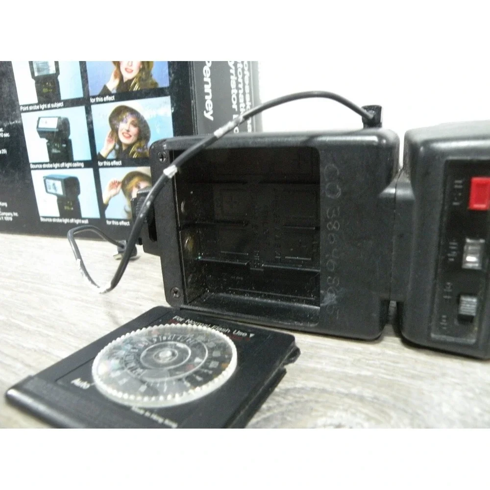 JCPenney Professional Automatic Thyristor Bounce Strobe Flash w/ Box Manual